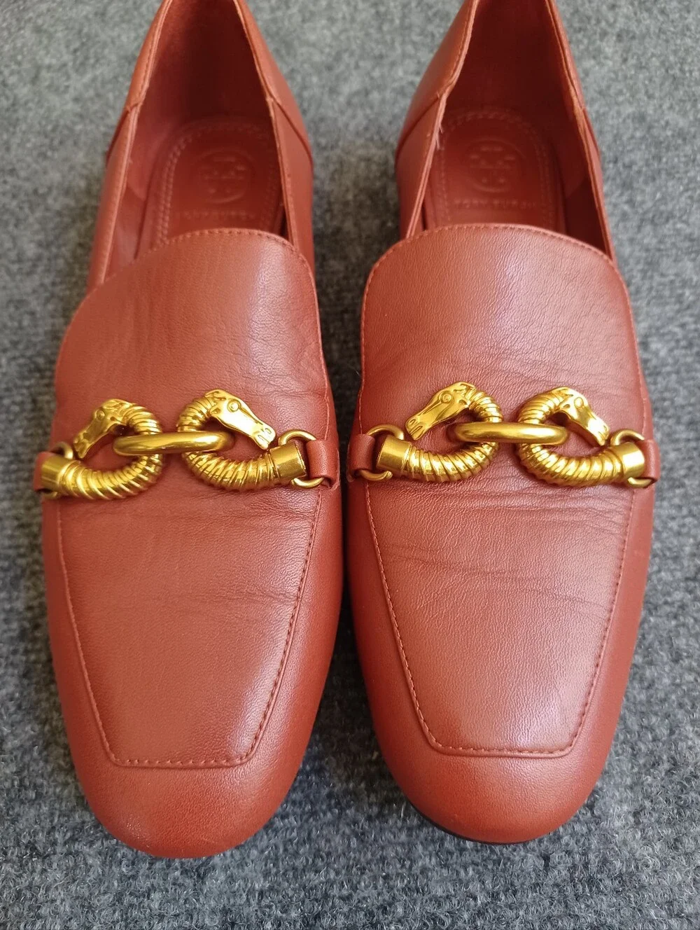 Tory Burch Jessa Horse Hardware Leather Loafer Size 6.5 M Women In Dark Sienne